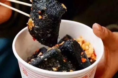 路边摊臭豆腐爆料视频播放,臭豆腐视频走红,揭秘路边摊美食魅力 第2张 路边摊臭豆腐爆料视频播放,臭豆腐视频走红,揭秘路边摊美食魅力 第2张