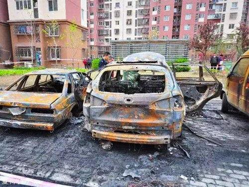 女生爆料比亚迪自燃视频,女生爆料惊心动魄视频曝光  第2张