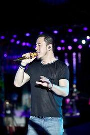 杨坤爆料视频大全最新,揭秘娱乐圈不为人知的幕后故事 第2张 杨坤爆料视频大全最新,揭秘娱乐圈不为人知的幕后故事 第2张