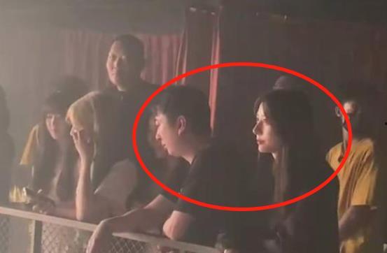 内蒙古网红吃瓜事件视频,揭秘网络舆论背后的真相 第3张 内蒙古网红吃瓜事件视频,揭秘网络舆论背后的真相 第3张