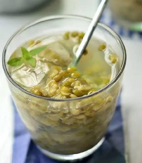 生活每日爆料绿豆汤视频,自制绿豆汤，简单易学，健康养生  第2张